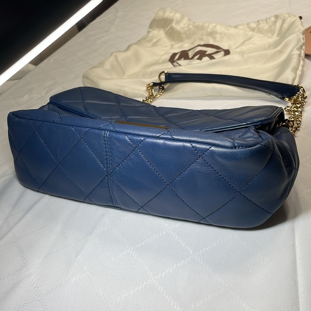 Michael Kors Navy Quilted Shoulder Bag - Picture 4 of 8